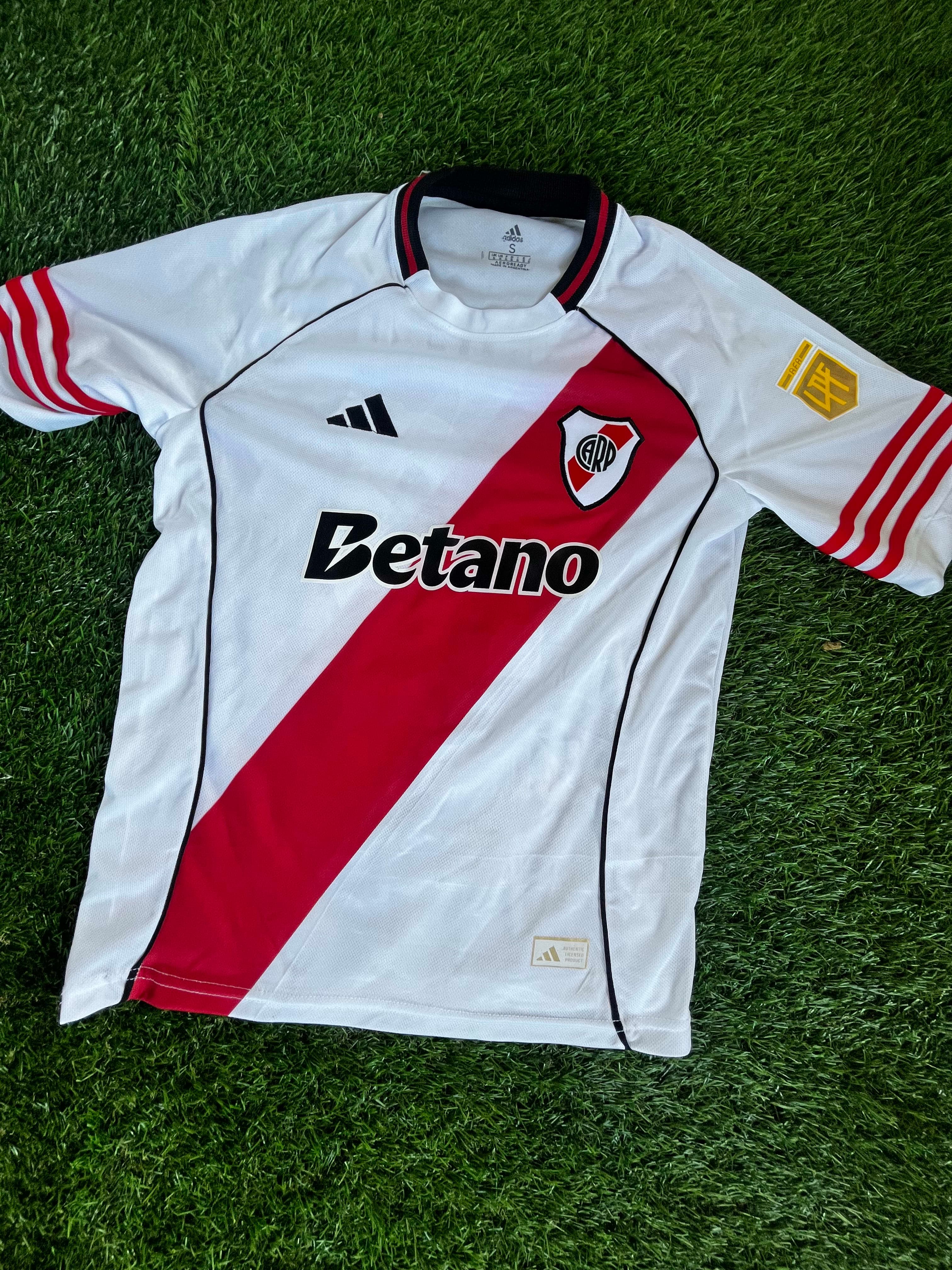 RIVER PLATE 2025 QUINTERO 10